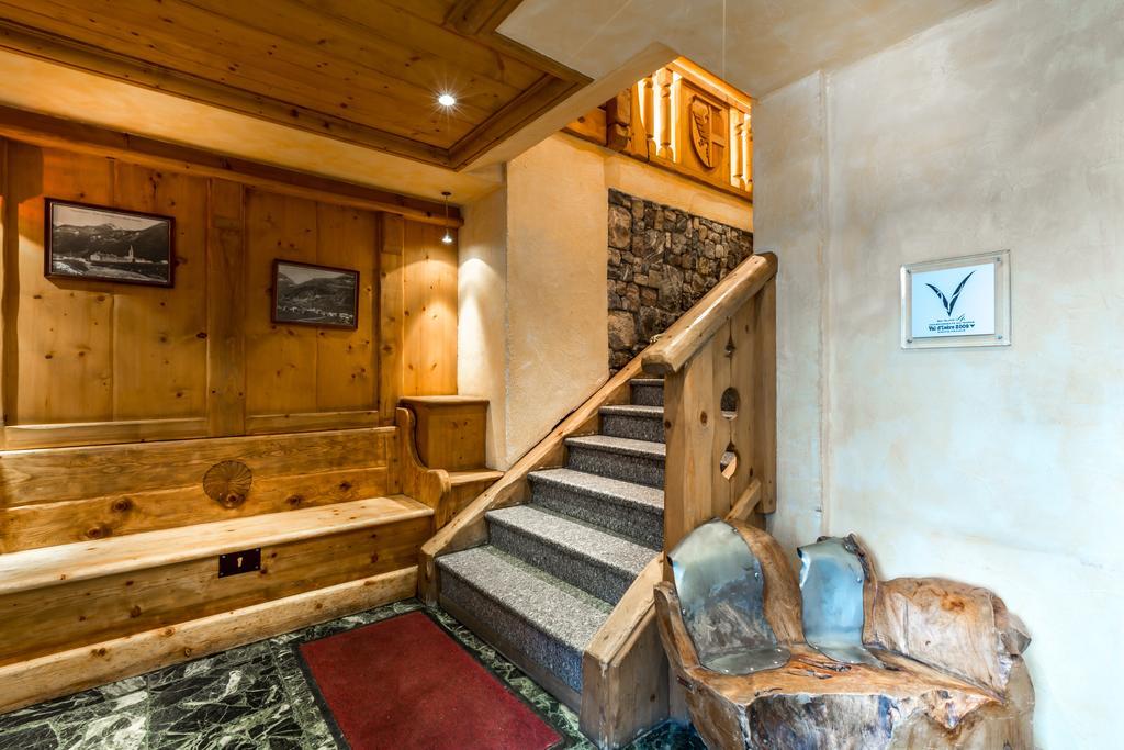 Les Cretes Blanches Hotel Val-dʼIsère Eksteriør billede