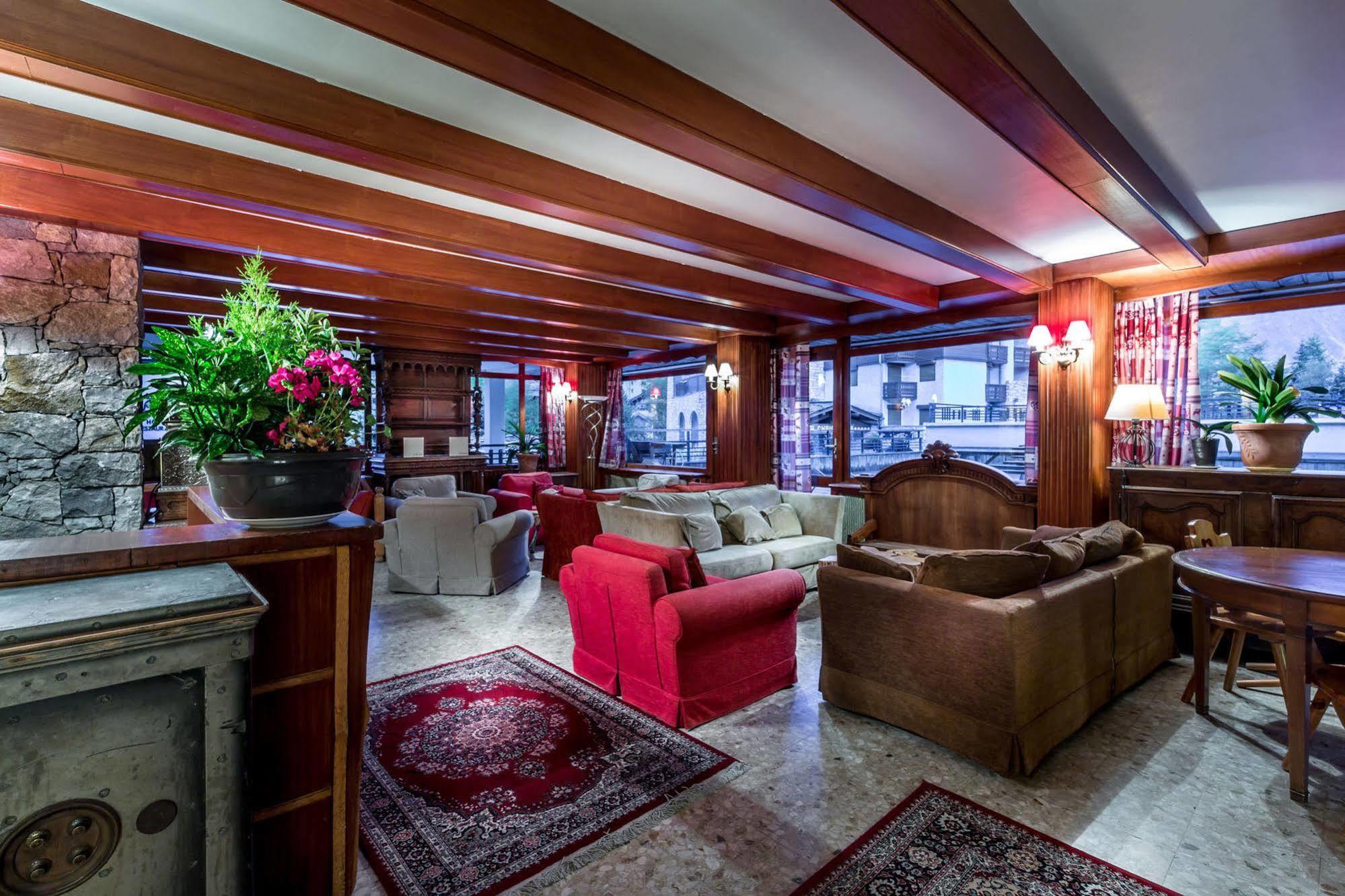 Les Cretes Blanches Hotel Val-dʼIsère Eksteriør billede