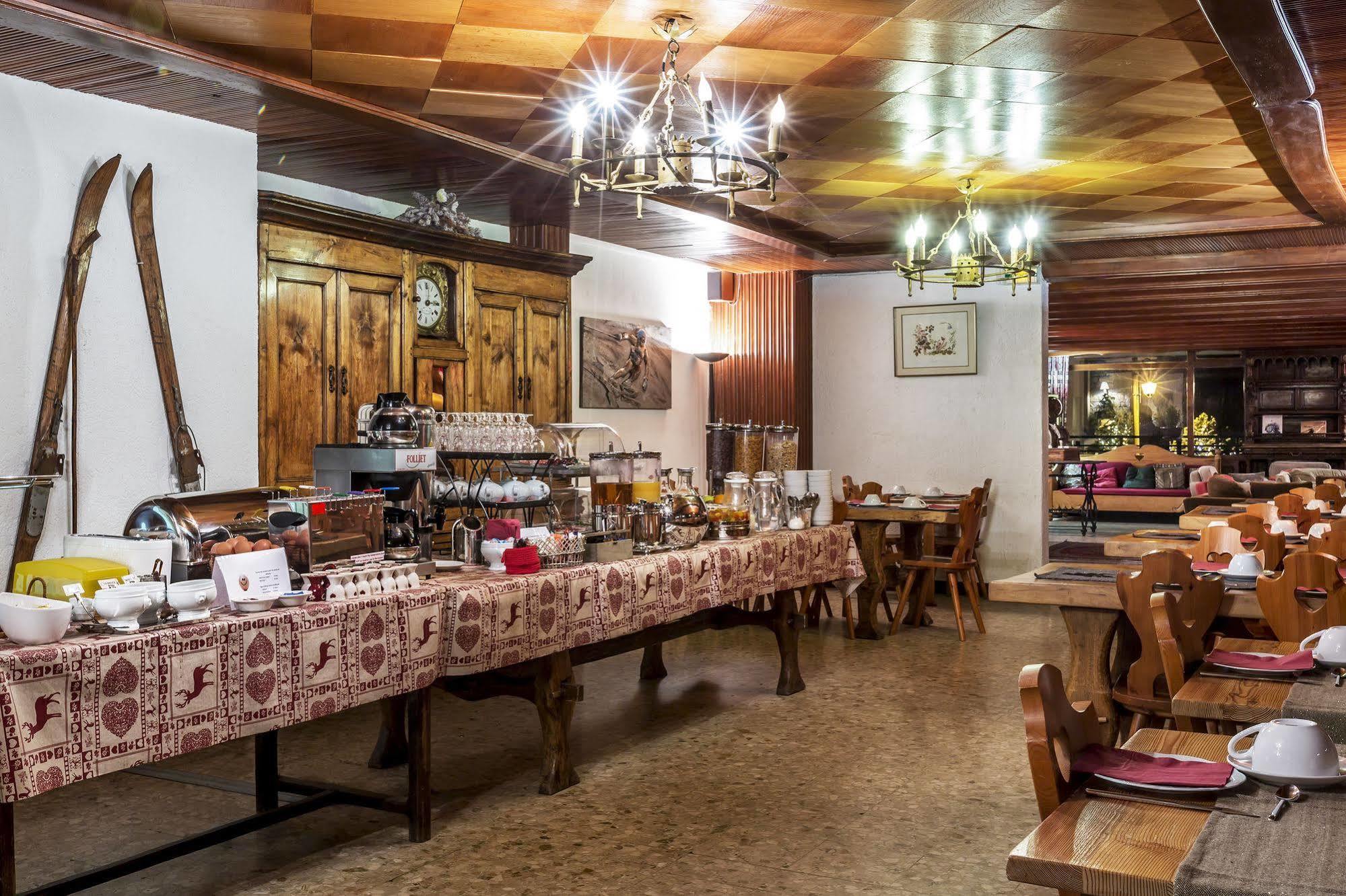 Les Cretes Blanches Hotel Val-dʼIsère Eksteriør billede